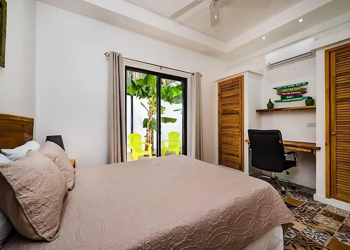 Private Pool Villa, Walk To & Dining Playa Flamingo