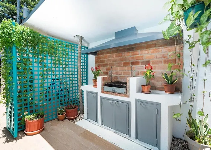 Private Pool Villa, Walk To & Dining