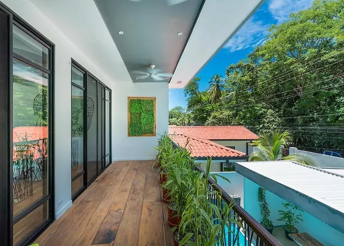 Private Pool Villa, Walk To & Dining